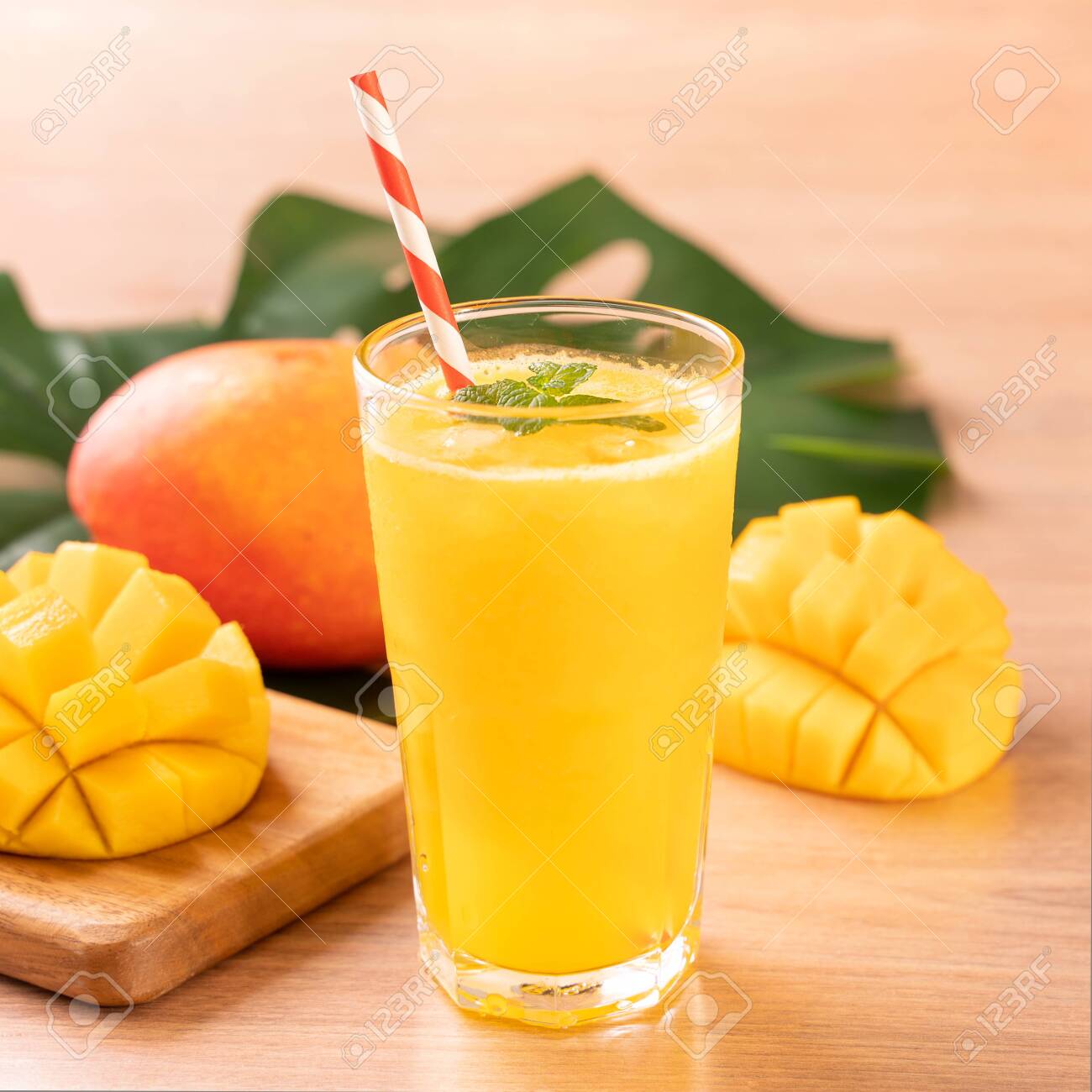 Making Mango Juice In Dumai City